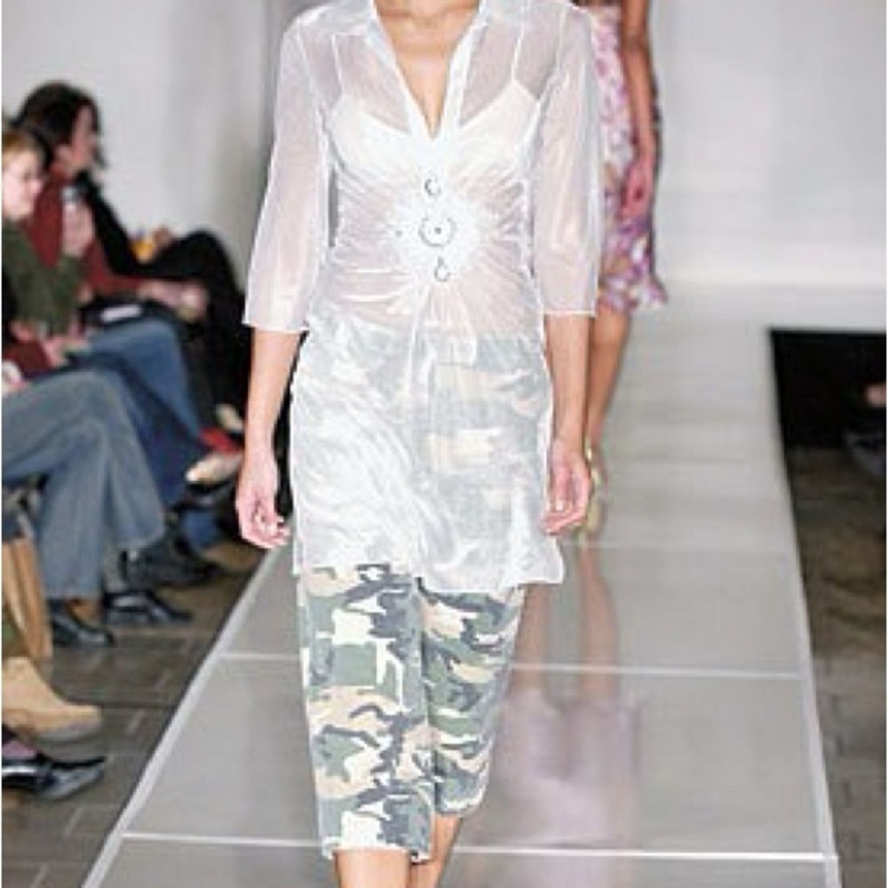 Poleci RUNWAY SAMPLES - Picture 2 of 8
